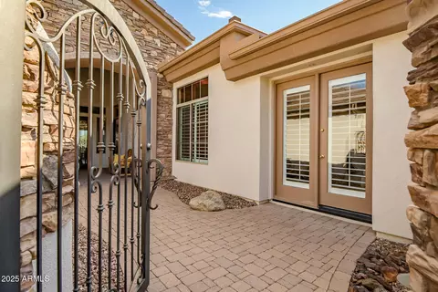Exterior - 1653 W Silver Pine Dr, Phoenix, AZ 85086 photo 3 of 27
