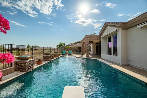 Exterior - 1653 W Silver Pine Dr, Phoenix, AZ 85086 photo 2 of 27