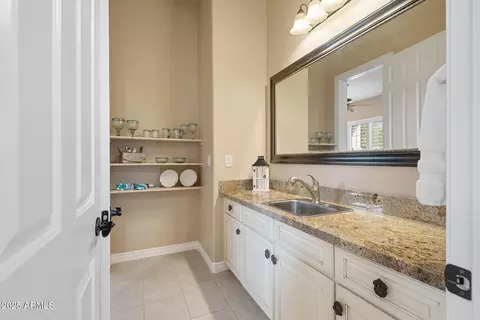 Bath - 1653 W Silver Pine Dr, Phoenix, AZ 85086 photo 9 of 10
