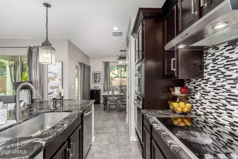 Kitchen - 2930 E Shannon St, Gilbert, AZ 85295 photo 3 of 3