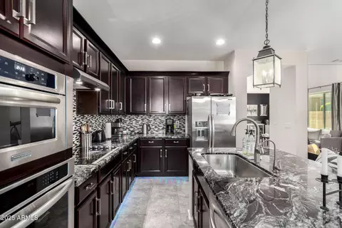 Kitchen - 2930 E Shannon St, Gilbert, AZ 85295 photo 2 of 3