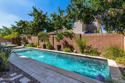 Exterior - 2930 E Shannon St, Gilbert, AZ 85295 photo 5 of 6