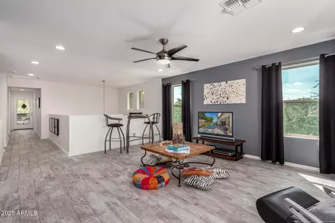 Entry Way - 2930 E Shannon St, Gilbert, AZ 85295 photo 6 of 7