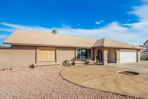 1139 E Huber St, Mesa, AZ 85203