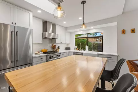 Kitchen - 948 E Driftwood Dr, Tempe, AZ 85283 photo 1 of 5