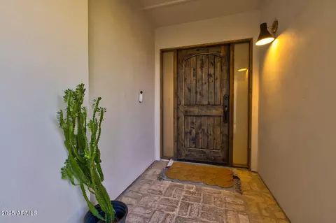 Entry Way - 948 E Driftwood Dr, Tempe, AZ 85283 photo 1 of 3