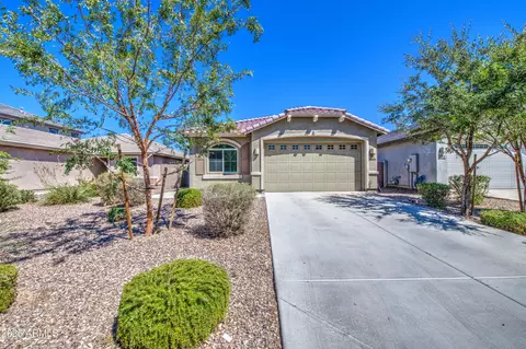 318 W Striding Edge Dr, San Tan Valley, AZ 85140