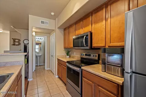 Kitchen - 2402 E 5th St #1446, Tempe, AZ 85281 photo 4 of 4
