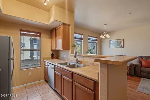 Kitchen - 2402 E 5th St #1446, Tempe, AZ 85281 photo 2 of 4