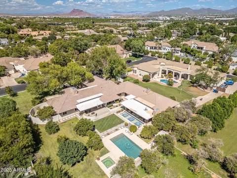 View/Area - 3950 E Mclellan Rd #3, Mesa, AZ 85205 photo 4 of 6