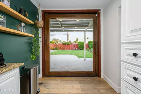 Entry Way - 1801 E Montebello Ave, Phoenix, AZ 85016 photo 2 of 2