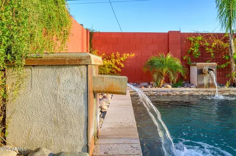 Exterior - 1801 E Montebello Ave, Phoenix, AZ 85016 photo 6 of 18