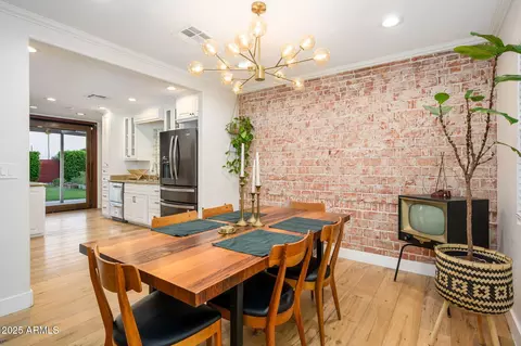 Dining - 1801 E Montebello Ave, Phoenix, AZ 85016 photo 1 of 4