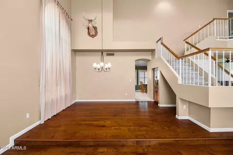 Living - 1023 E Forest Hills Dr, Phoenix, AZ 85022 photo 4 of 5