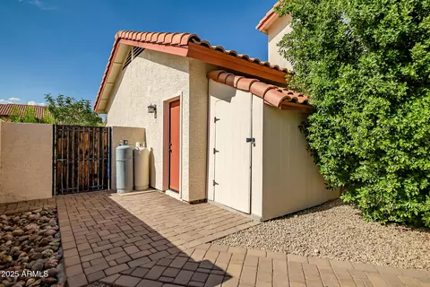 Exterior - 1023 E Forest Hills Dr, Phoenix, AZ 85022 photo 17 of 31