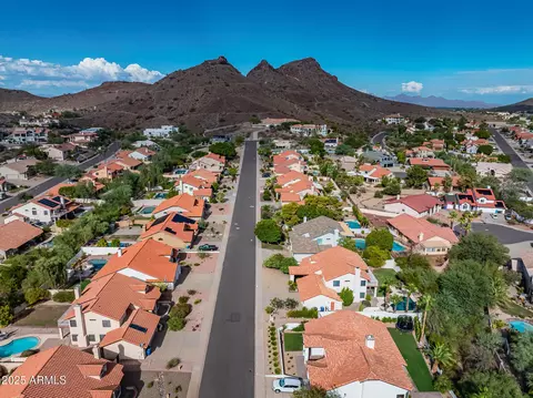View/Area - 1023 E Forest Hills Dr, Phoenix, AZ 85022 photo 9 of 27