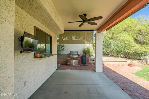 Exterior - 1023 E Forest Hills Dr, Phoenix, AZ 85022 photo 6 of 31