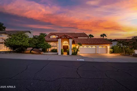 Exterior - 1023 E Forest Hills Dr, Phoenix, AZ 85022 photo 4 of 31