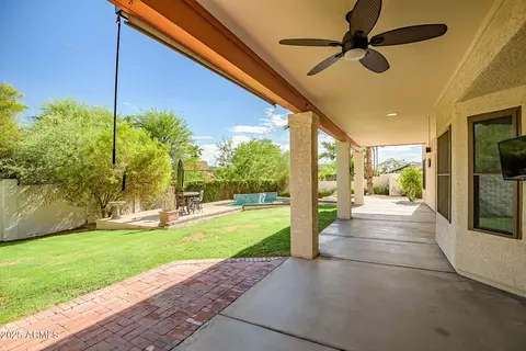 Exterior - 1023 E Forest Hills Dr, Phoenix, AZ 85022 photo 7 of 31
