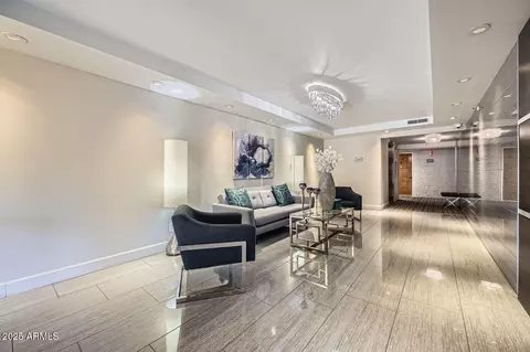 7970 E Camelback Rd #307, Scottsdale, AZ 85251