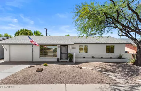 8249 E Monte Vista Rd, Scottsdale, AZ 85257