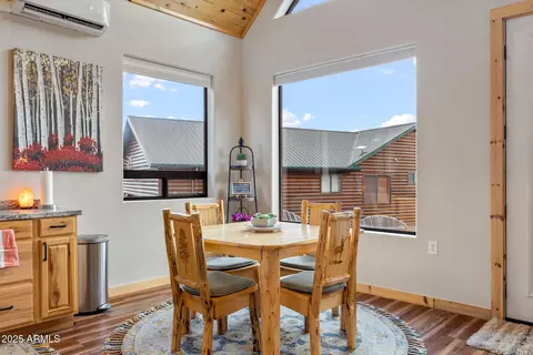 Dining - 2702 Covered Wagon Trl, Overgaard, AZ 85933 photo 2 of 2
