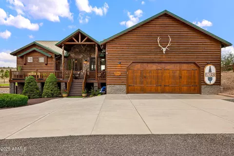 Exterior - 2702 Covered Wagon Trl, Overgaard, AZ 85933 photo 10 of 20