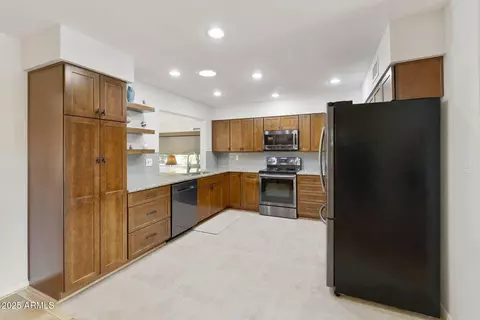 Kitchen - 904 S 79th Pl, Mesa, AZ 85208 photo 1 of 4