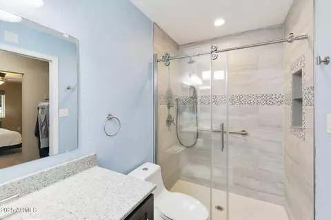 Bath - 904 S 79th Pl, Mesa, AZ 85208 photo 7 of 7
