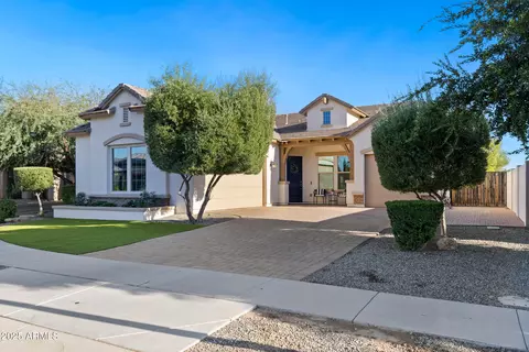 3943 E San Carlos Pl, Chandler, AZ 85249
