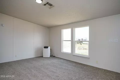 Living - 5188 E Phillips Rd, Willcox, AZ 85643 photo 5 of 5