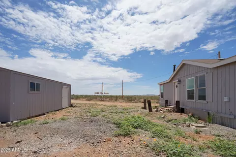 Exterior - 5188 E Phillips Rd, Willcox, AZ 85643 photo 4 of 5