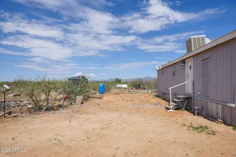 Exterior - 5188 E Phillips Rd, Willcox, AZ 85643 photo 3 of 5