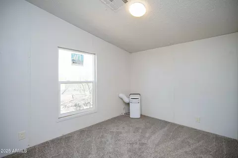 Bedroom - 5188 E Phillips Rd, Willcox, AZ 85643 photo 7 of 10