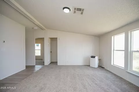 Living - 5188 E Phillips Rd, Willcox, AZ 85643 photo 4 of 5
