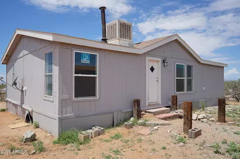 Exterior - 5188 E Phillips Rd, Willcox, AZ 85643 photo 2 of 5