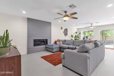 949 Eveningstar Ln, Tempe, AZ 85283 photo 9