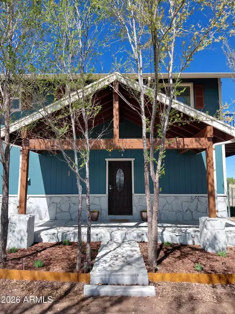 11285 Homestead Ln, Flagstaff, AZ 86004