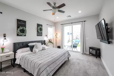 Bedroom - 2246 E Sheridan St, Phoenix, AZ 85006 photo 2 of 6