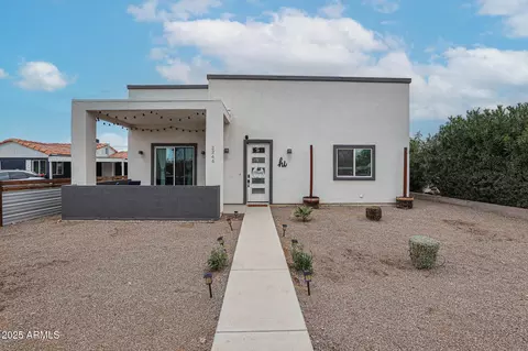 Exterior - 2246 E Sheridan St, Phoenix, AZ 85006 photo 2 of 6