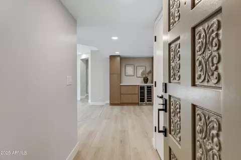 Entry Way - 1113 E Tapatio Dr, Phoenix, AZ 85020 photo 1 of 1