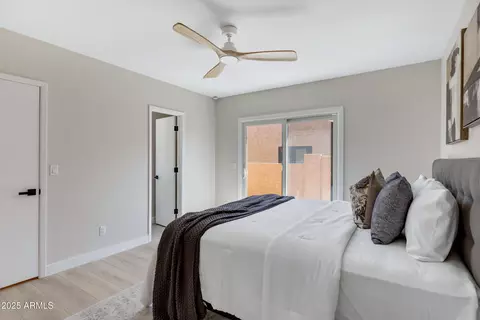 Bedroom - 1113 E Tapatio Dr, Phoenix, AZ 85020 photo 1 of 2