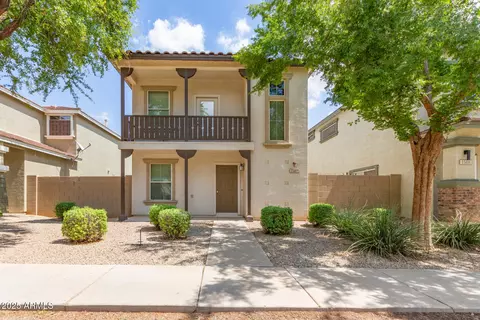 1502 S Roadrunner Dr, Gilbert, AZ 85296