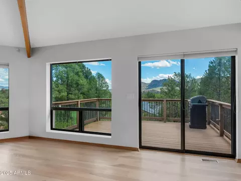 Living - 1111 S Sutton Rd, Payson, AZ 85541 photo 6 of 7