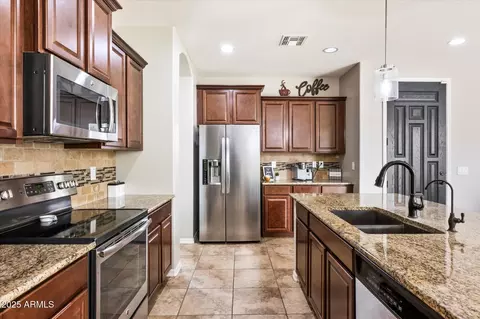 3698 E Angstead Dr, Gilbert, AZ 85296 photo 10