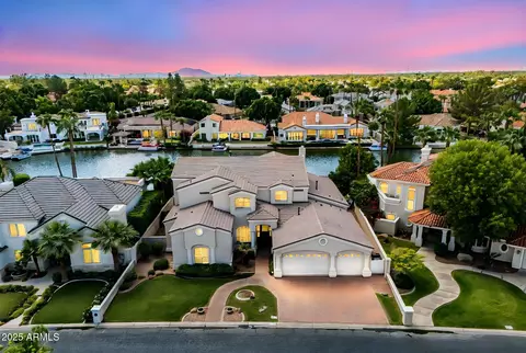 1511 E Treasure Cove Dr, Gilbert, AZ 85234