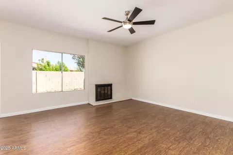 5204 E Saguaro Cir, Phoenix, AZ 85044 photo 5