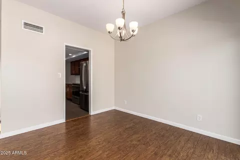 5204 E Saguaro Cir, Phoenix, AZ 85044 photo 7