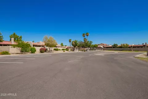 5204 E Saguaro Cir, Phoenix, AZ 85044 photo 27