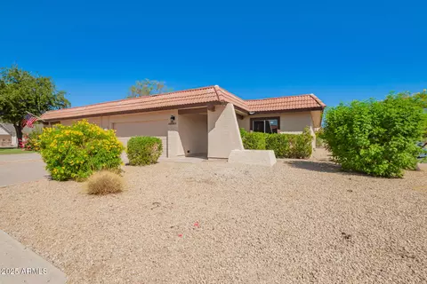 5204 E Saguaro Cir, Phoenix, AZ 85044 photo 36